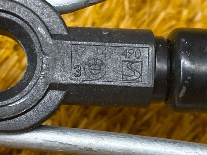 амортизатор багажника, 4000 рублей, Красноярск