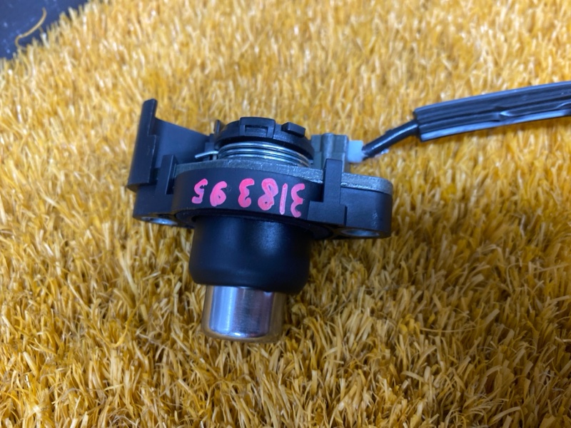 личинка замка багажника, 1000 рублей, Красноярск