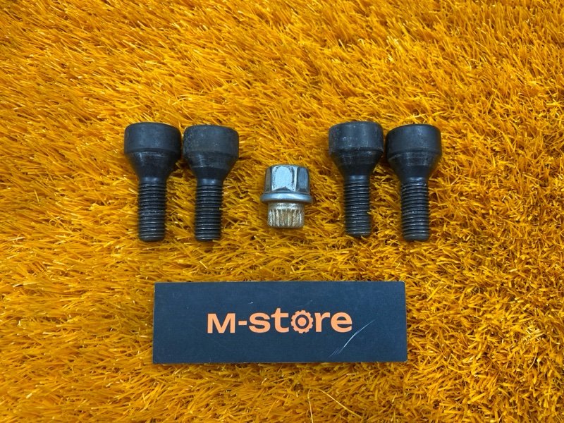 болт колесный(секретка), 2000 рублей, Красноярск