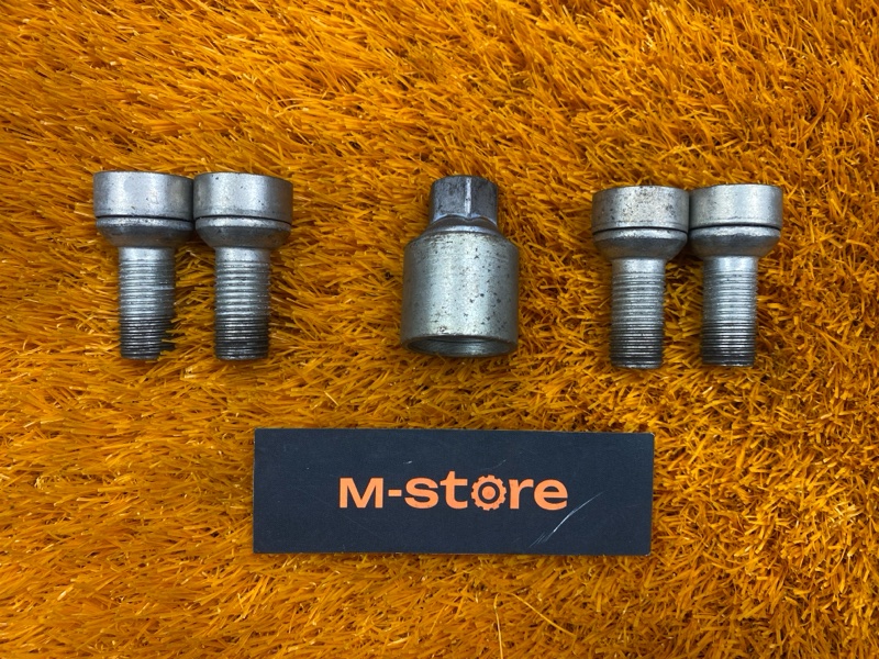 болт колесный(секретка), 2000 рублей, Красноярск