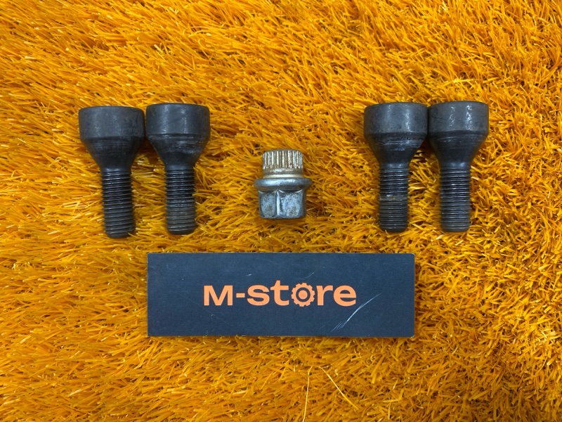 болт колесный(секретка), 2000 рублей, Красноярск