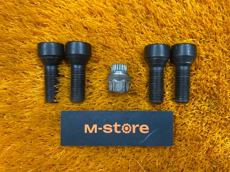 болт колесный(секретка), 2000 рублей, Красноярск