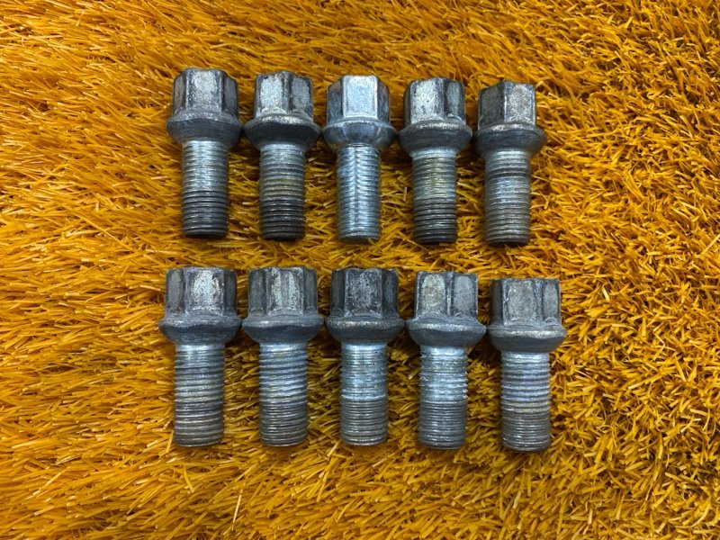 болт колесный, 2000 рублей, Красноярск