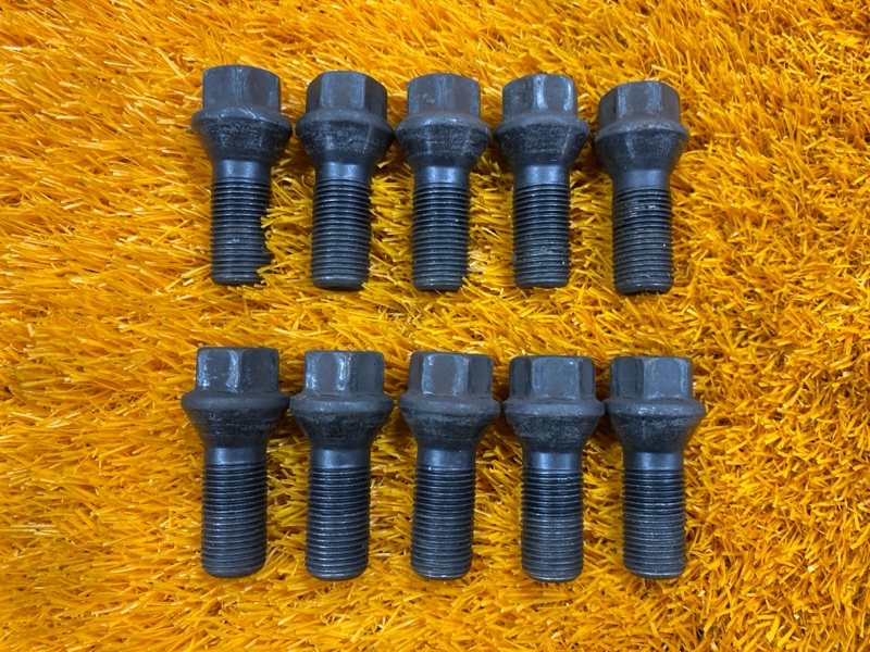 болт колесный, 2000 рублей, Красноярск