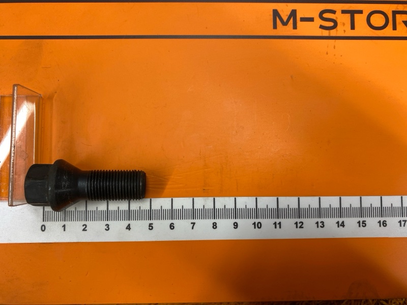 болт колесный, 2000 рублей, Красноярск