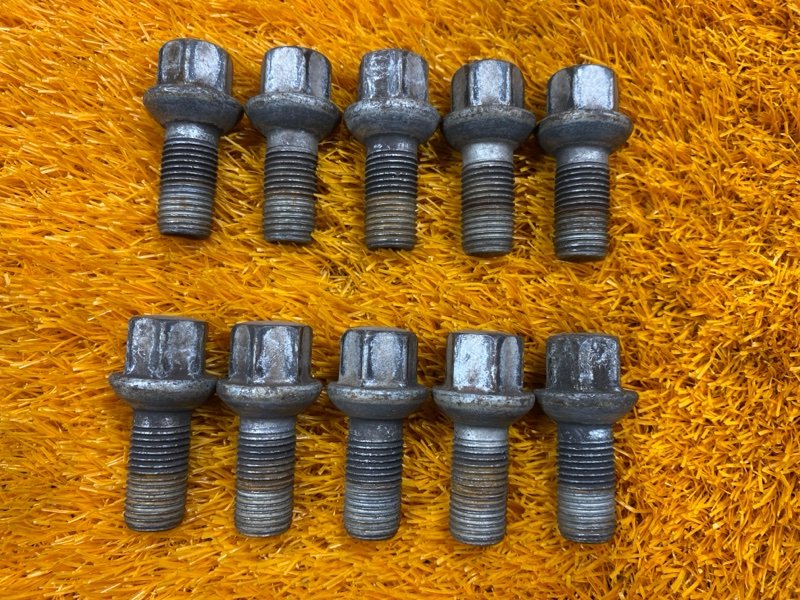 болт колесный, 2000 рублей, Красноярск