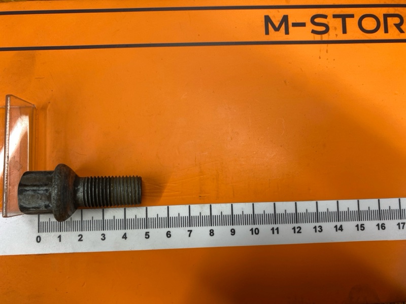 болт колесный, 2000 рублей, Красноярск