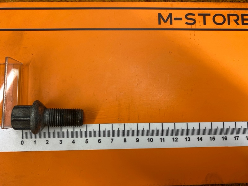 болт колесный, 2000 рублей, Красноярск