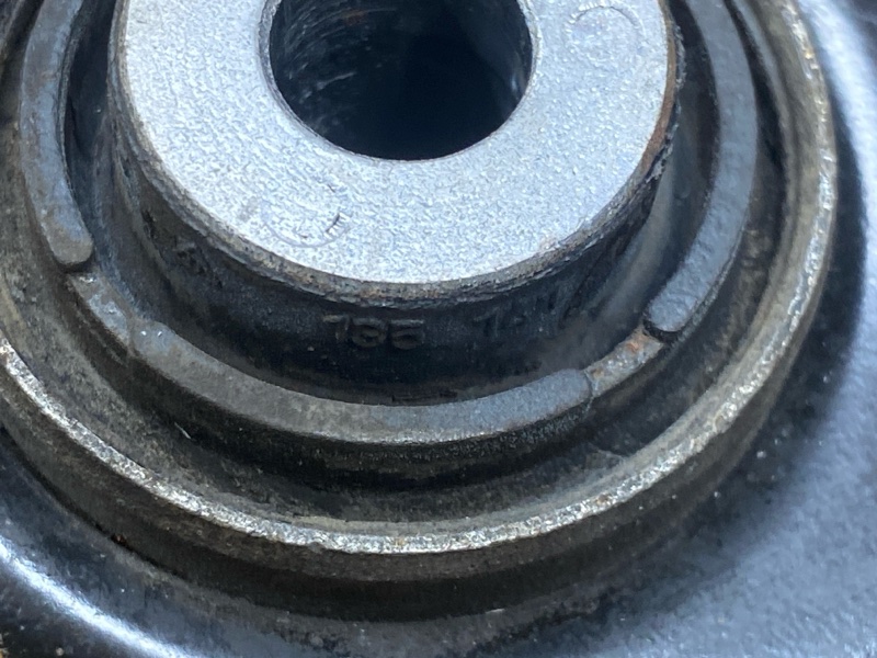 Рычаг подвески верхний, 1000 рублей, Красноярск