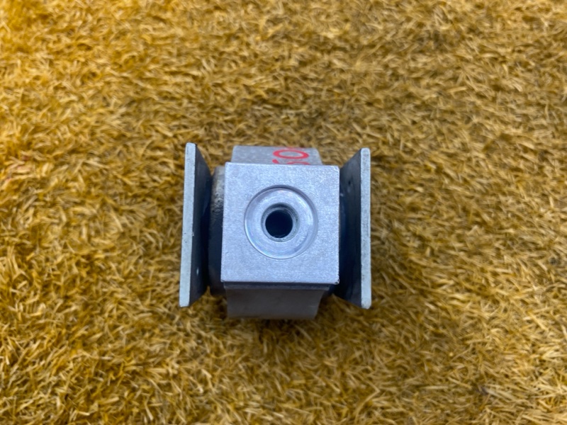 подушка редуктора, 400 рублей, Красноярск