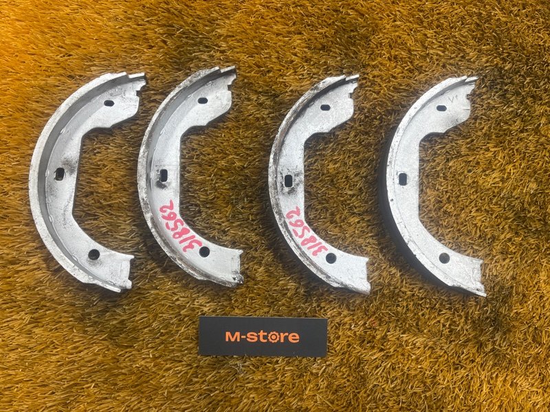 Колодки ручника, 900 рублей, Красноярск