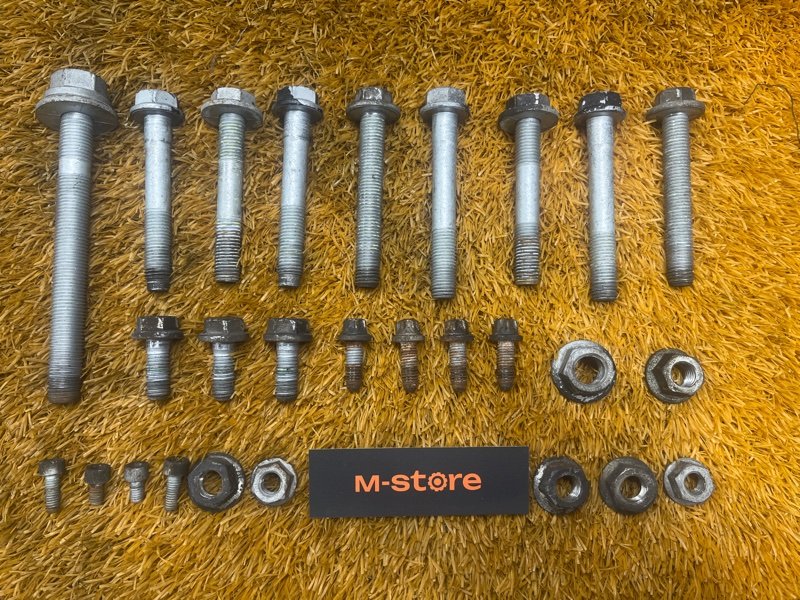 Болты и гайки задней подвески, 1000 рублей, Красноярск