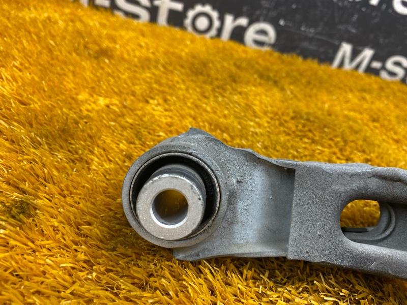 Рычаг подвески верхний, 1000 рублей, Красноярск