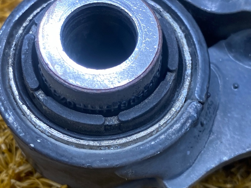 Рычаг подвески верхний, 1000 рублей, Красноярск