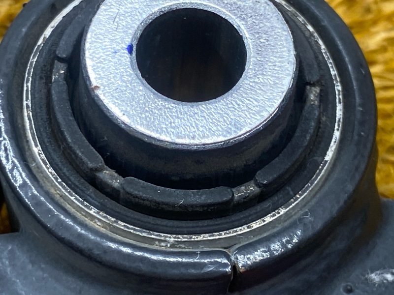 Рычаг подвески верхний, 1000 рублей, Красноярск