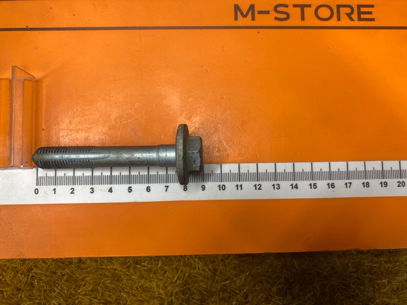 Болт развальный, 800 рублей, Красноярск