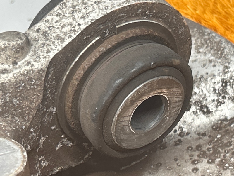 кулак поворотный, 1300 рублей, Красноярск