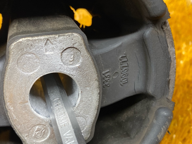 Балка поперечная (подрамник), 1500 рублей, Красноярск