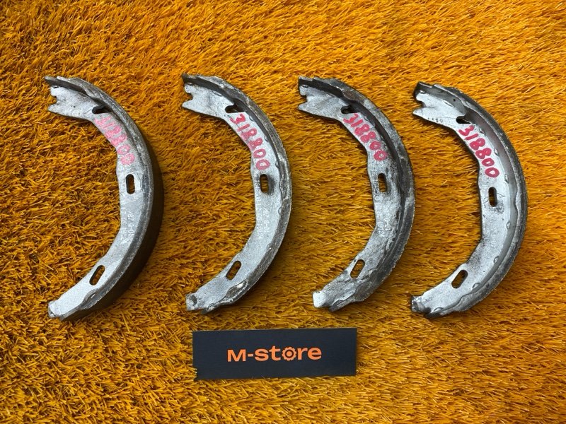 Колодки ручника, 1000 рублей, Красноярск