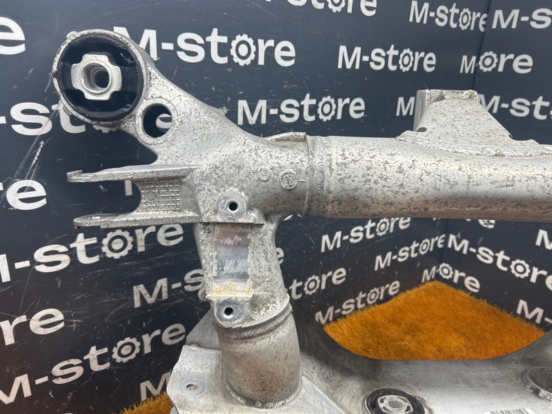 Балка поперечная (подрамник), 1500 рублей, Красноярск