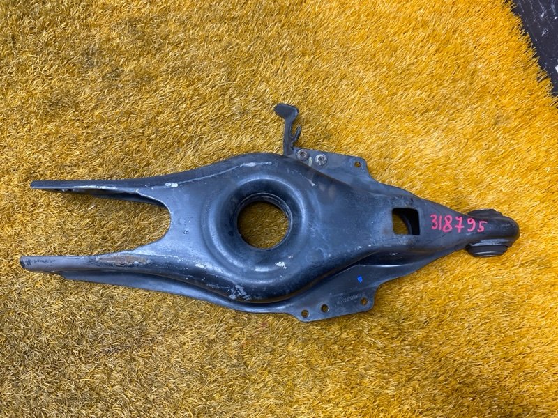 Рычаг подвески нижний, 5700 рублей, Красноярск