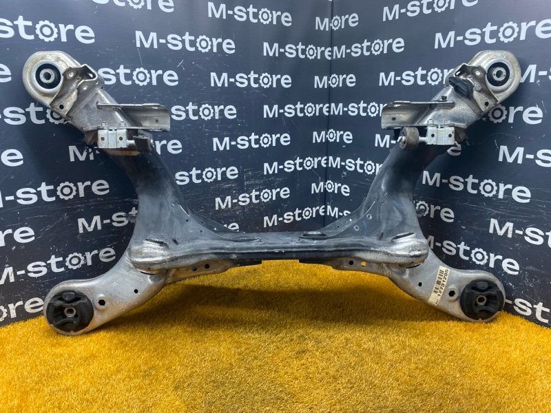 Балка поперечная (подрамник), 1800 рублей, Красноярск