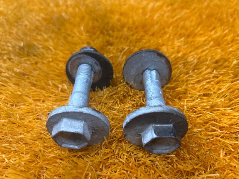 Болт развальный, 600 рублей, Красноярск