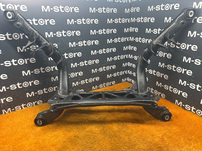 Балка поперечная (подрамник), 1500 рублей, Красноярск