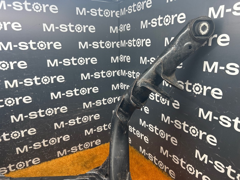 Балка поперечная (подрамник), 1500 рублей, Красноярск