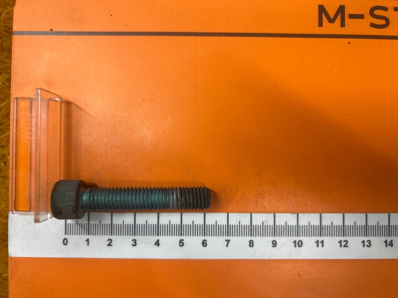 Болт привода, 500 рублей, Красноярск