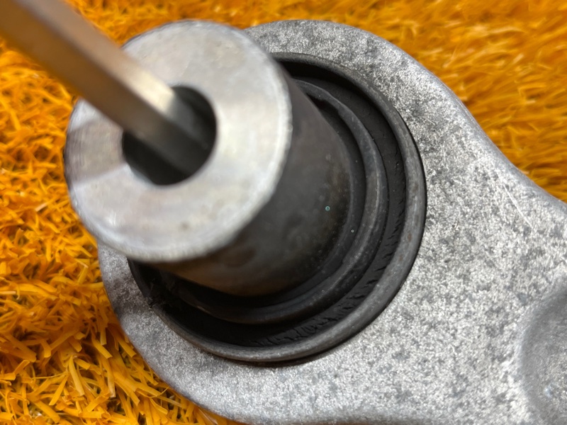 Рычаг подвески верхний, 500 рублей, Красноярск