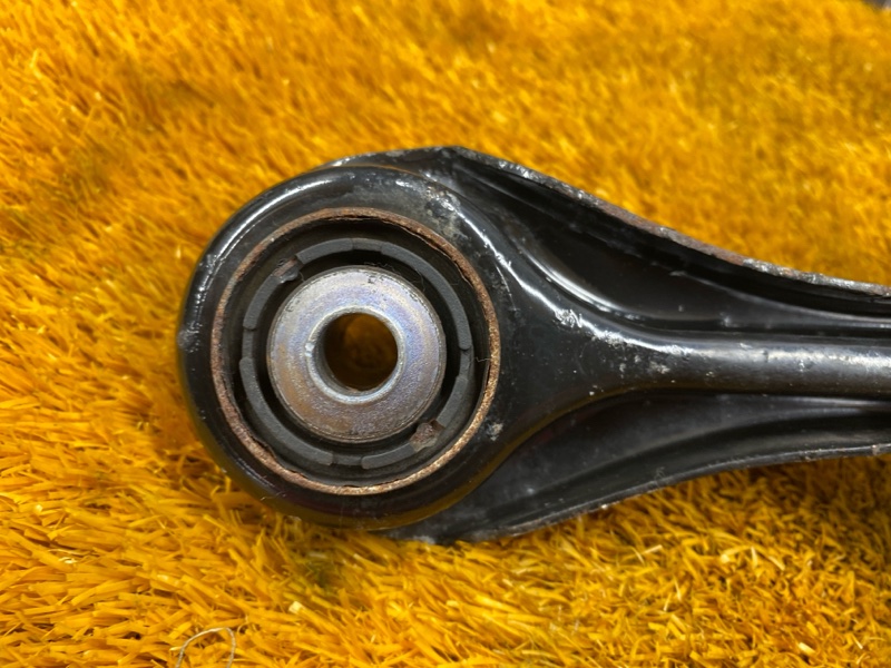 Рычаг подвески верхний, 1500 рублей, Красноярск