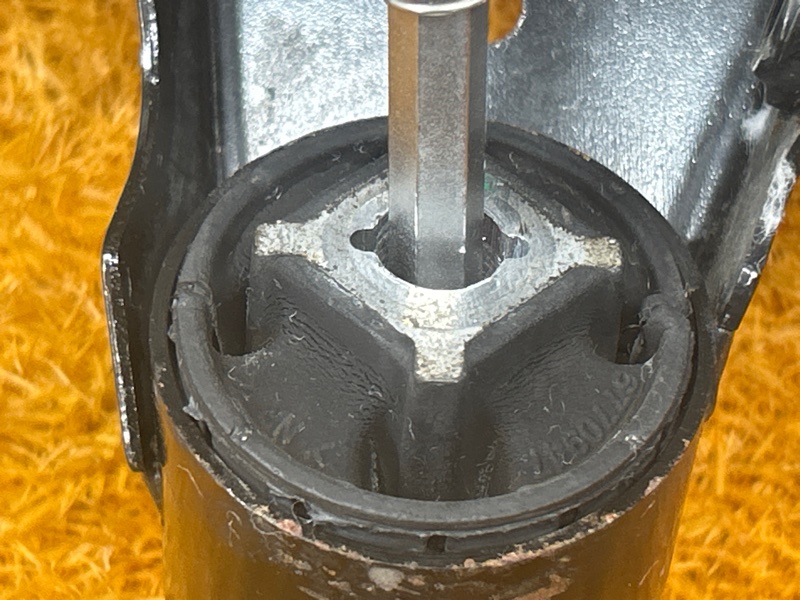 Балка поперечная (подрамник), 3000 рублей, Красноярск