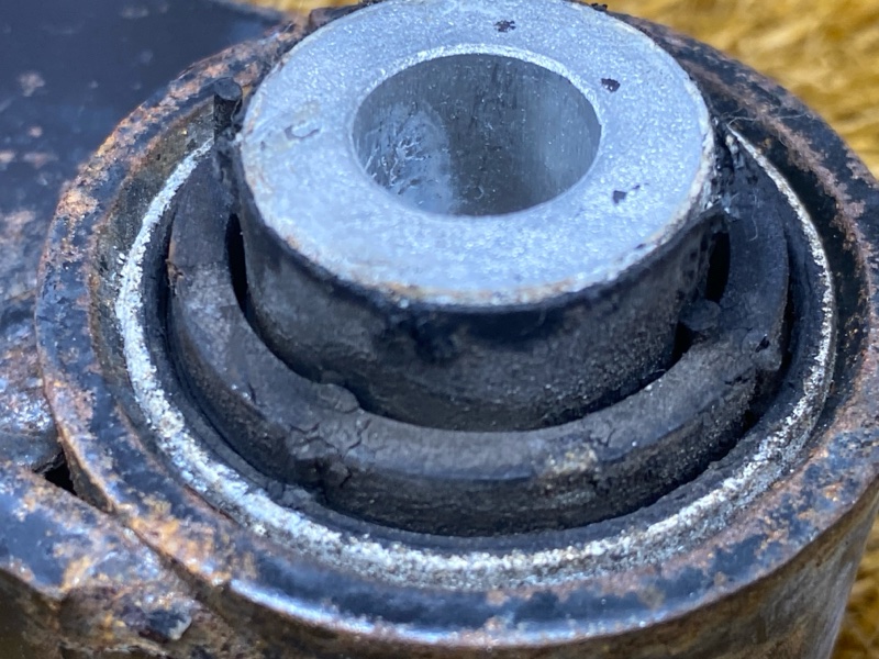 Рычаг подвески верхний, 1000 рублей, Красноярск