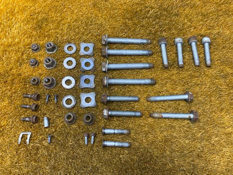 Болты и гайки задней подвески, 800 рублей, Красноярск