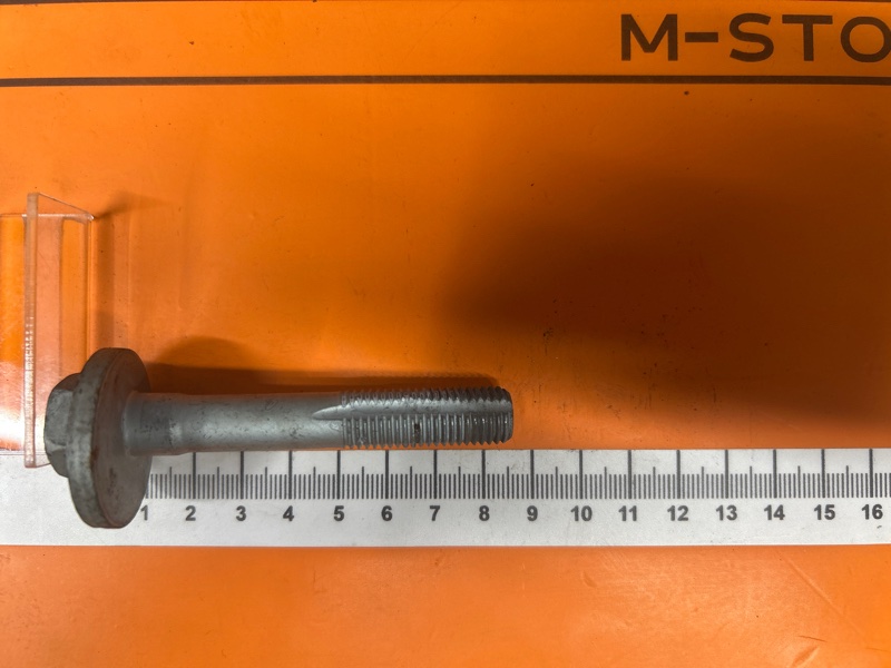 Болт развальный, 800 рублей, Красноярск