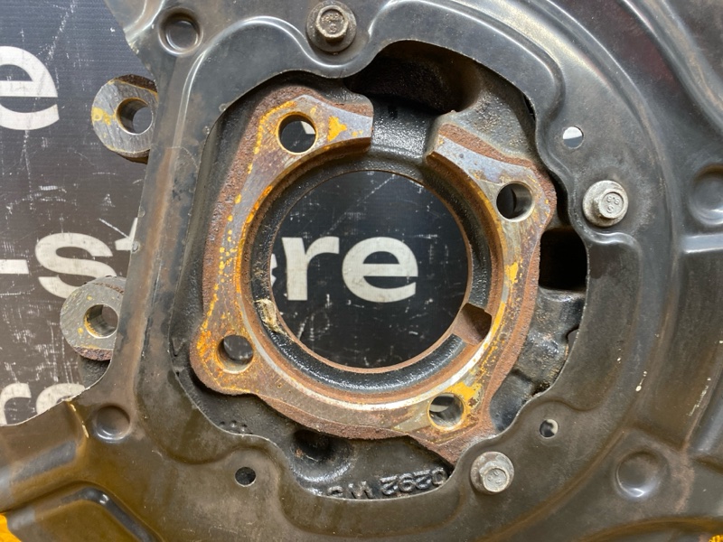 кулак поворотный, 2000 рублей, Красноярск