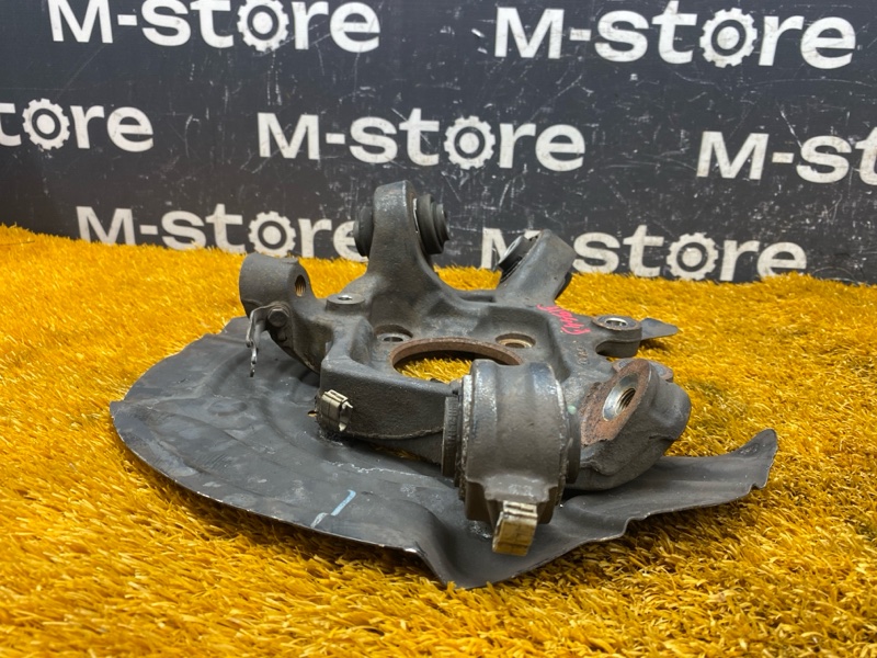 кулак поворотный, 2000 рублей, Красноярск