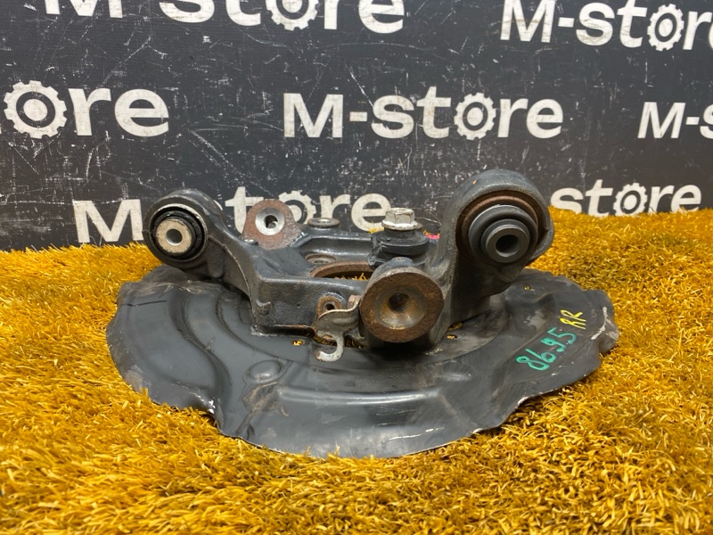 кулак поворотный, 2000 рублей, Красноярск