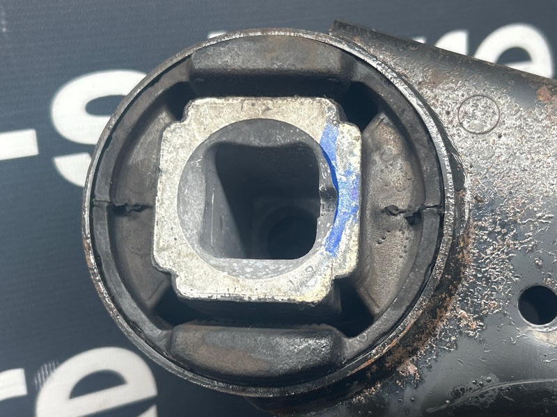 Балка поперечная (подрамник), 4000 рублей, Красноярск