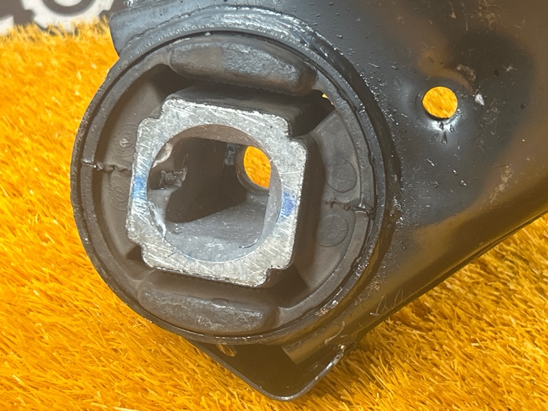 Балка поперечная (подрамник), 4000 рублей, Красноярск