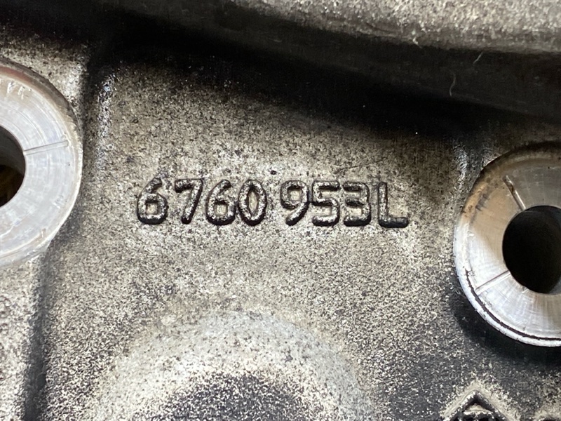 кулак поворотный, 1000 рублей, Красноярск