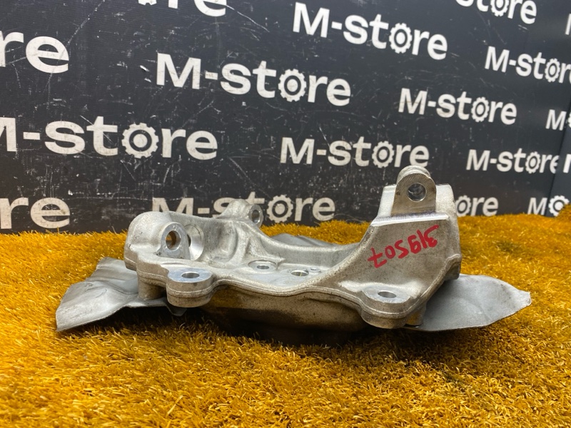 кулак поворотный, 500 рублей, Красноярск