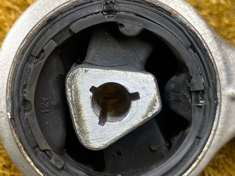 Рычаг подвески нижний, 1000 рублей, Красноярск