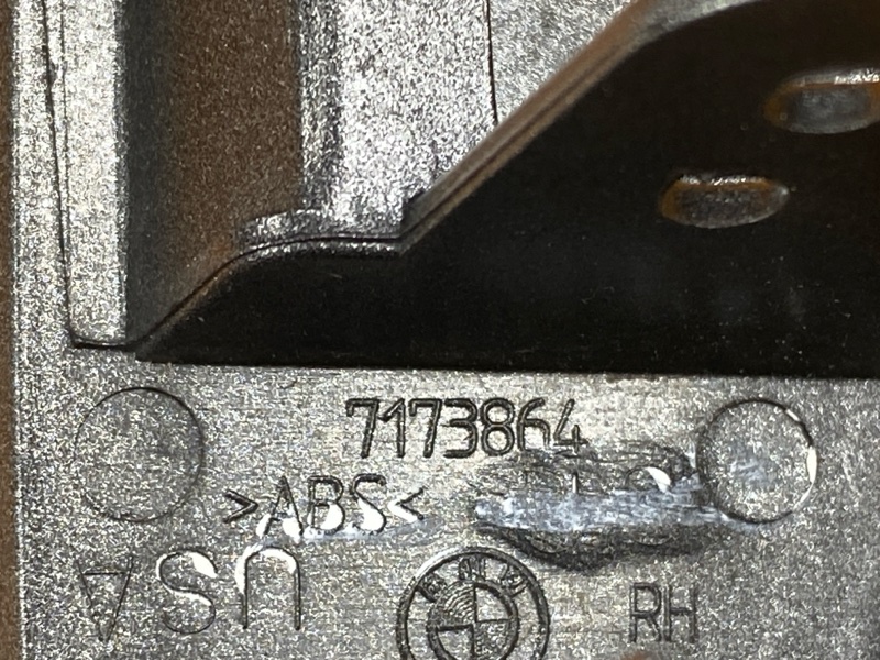 крышка омывателя фар, 2000 рублей, Красноярск