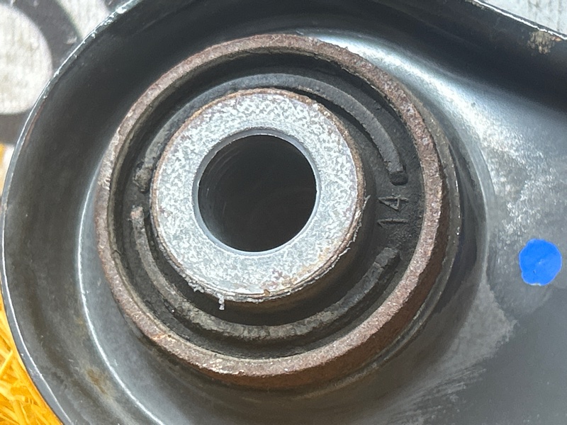 Рычаг подвески нижний, 1000 рублей, Красноярск