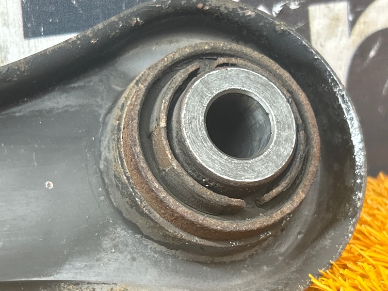 Рычаг подвески нижний, 1000 рублей, Красноярск