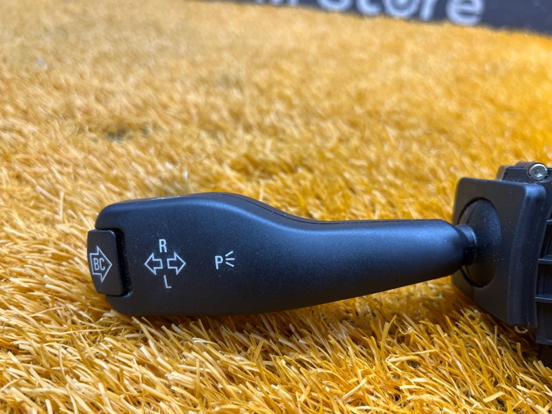 переключатель поворотов, 1000 рублей, Красноярск