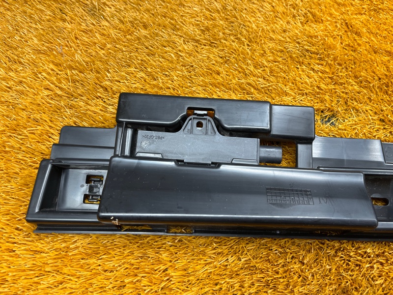 кронштейн порога, 600 рублей, Красноярск