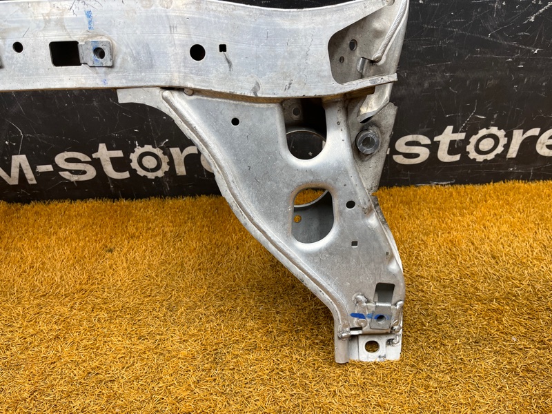 Балка поперечная (подрамник), 2000 рублей, Красноярск